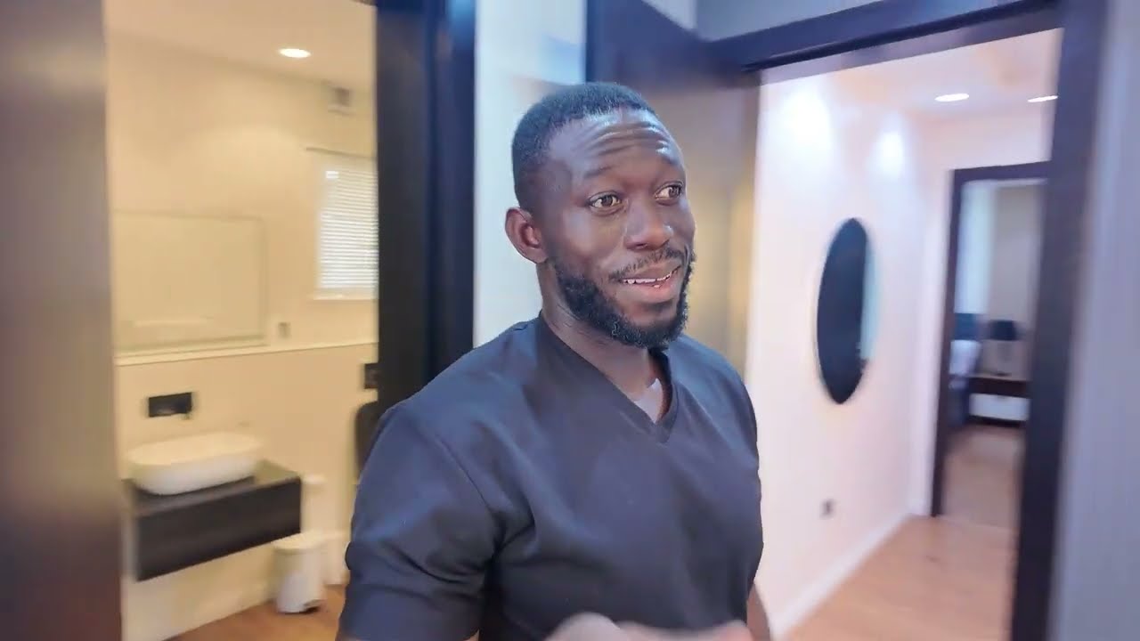 Эпизод 6: Где остановиться в Лагосе (2025) Эпизод 1: Экскурсия по этому роскошному шорт-апартамен...