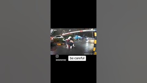 look both ways before crossing the street.#viralvideo #explorepage #driver #scotter #crash #crashout