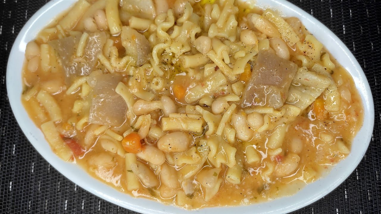 Pasta e fagioli cannellini con le cotiche😋 e che ve lo dico a fa !😅🤤😍