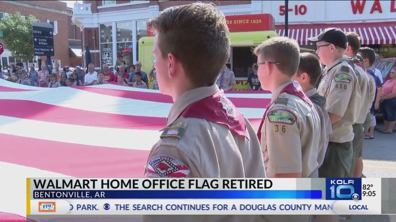 Boy Scouts Respectfully Retire Walmart's American Flag