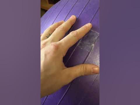 Как заклеить фитбол - YouTube