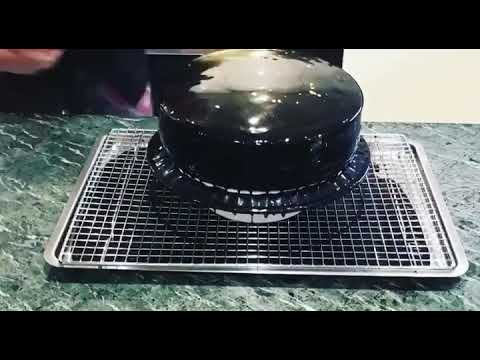 Black & Gold Mirror Glaze Cake - YouTube