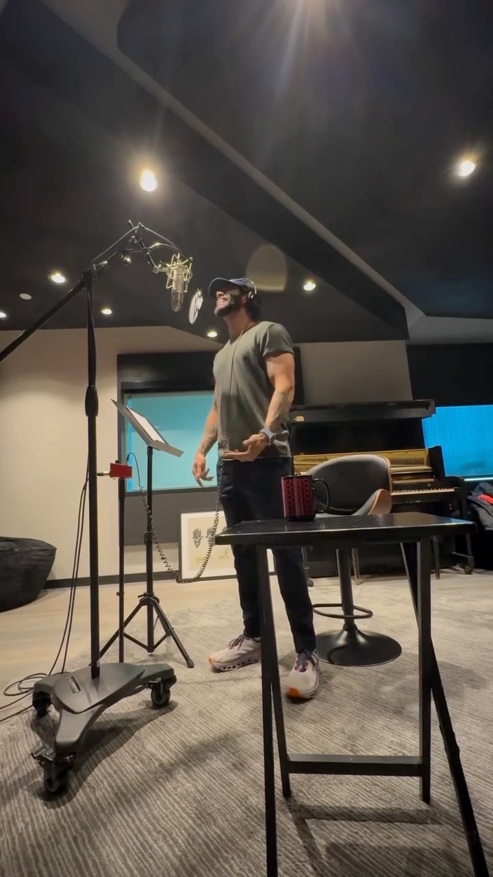 Pra quem você dedicaria essa música? Me deixa saber ??❤️