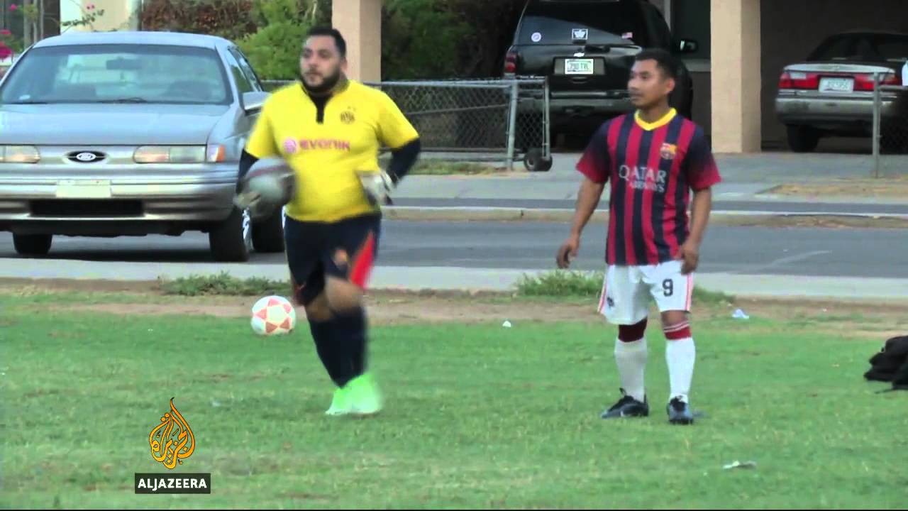 يخاطر المهاجرون الشباب بحياتهم لعبور الحدود الأمريكية
