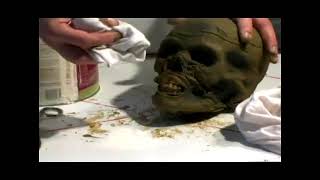 How to Highlight Facial Features on a Halloween Corpse