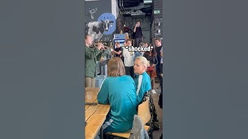 This is what happens when you play classical music in a café 🤯