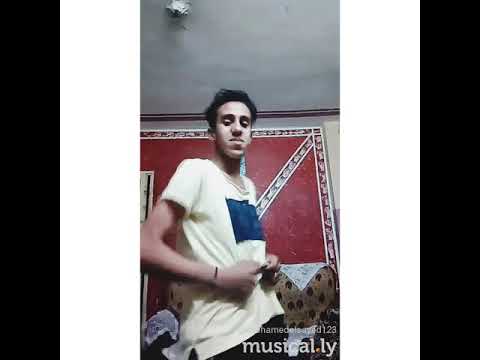 اقولك على حاجه ويست بيرقص