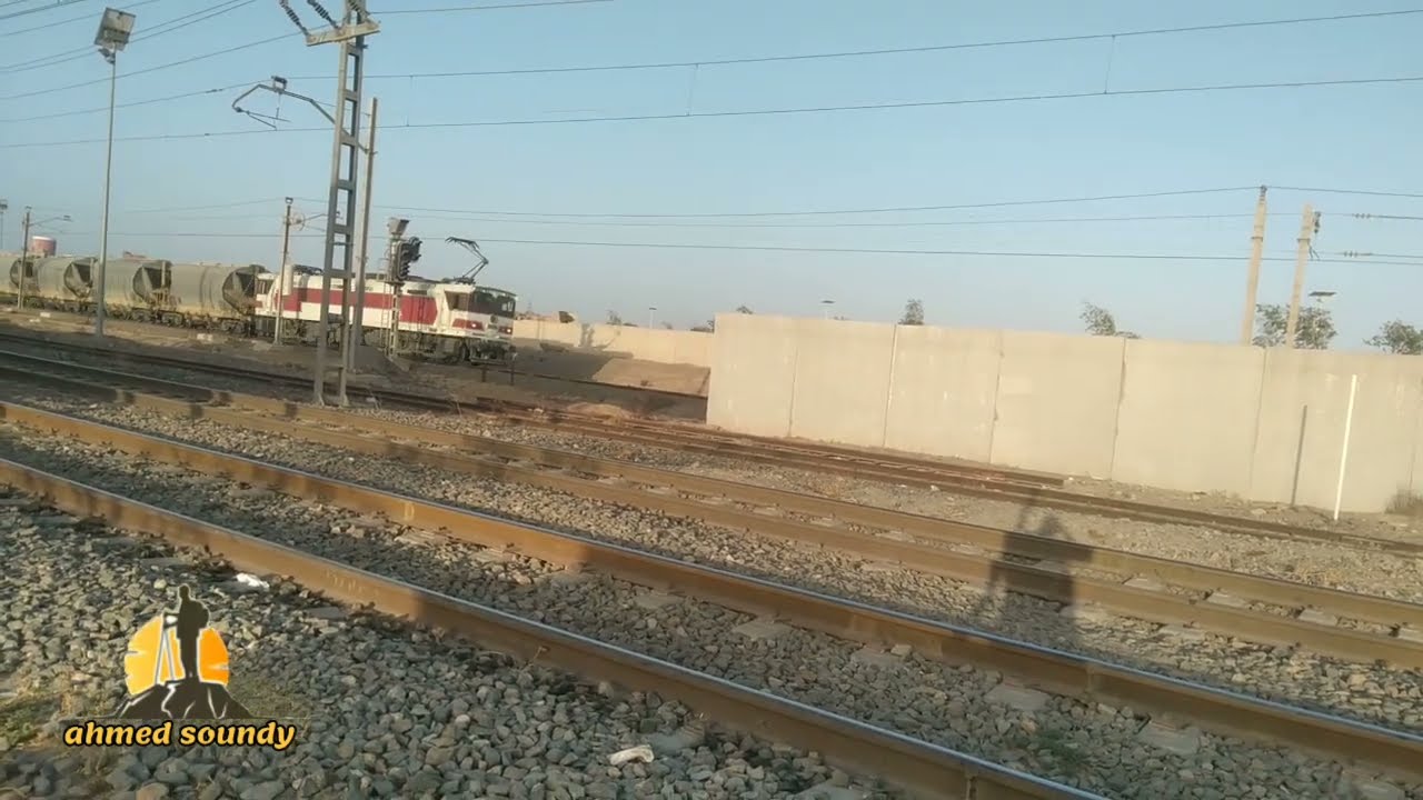 محطة ابن جرير قطار الفوسفاط القادم من آسفي باتجاه بنعزوز نواحي مدينة ابن جرير