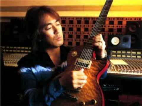 B'z 松本孝弘　ライブで指輪をしない訳は？