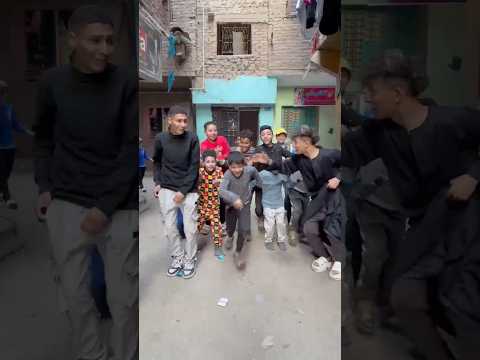 اتفرج للاخر وانا نايم بلعب فيه كريم عرفه