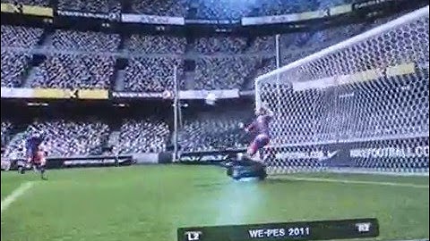 PES 2011 DEMO -  Goals actions feints