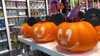 10 Disney Store Woodburn Premium Outlets - center Oregon