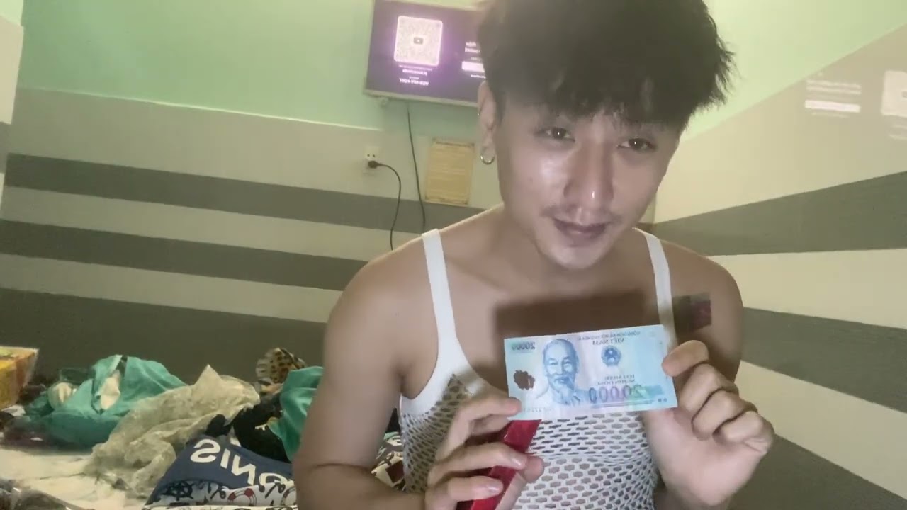 Tết 2026 ở khách sạn 120 vnđ 2 tiếng ở Sài Gòn của Huy 1 mình