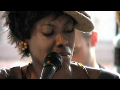 VALENCIA ROBINSON "Bittersweet"