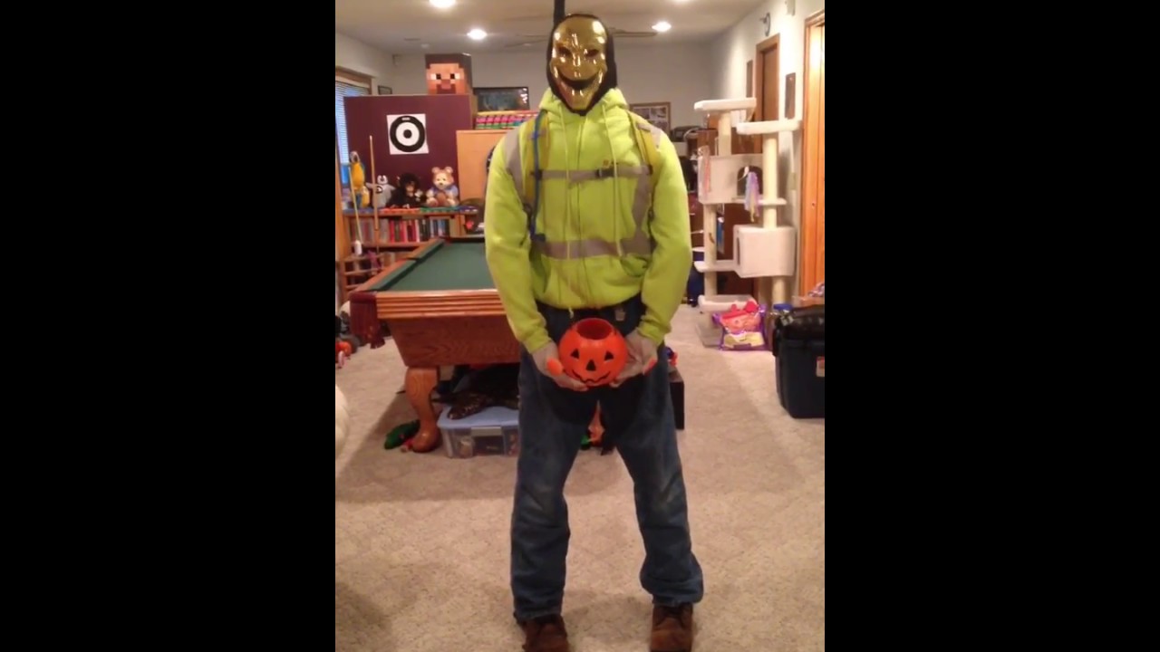 BACKWARDS HALLOWEEN COSTUME ! YouTube