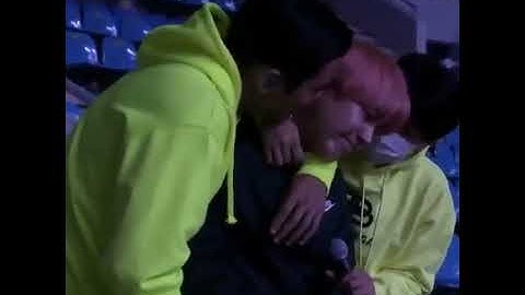 SJ Siwon and Donghae Kissing Maknae Kyuhyun...😁💙💙💙