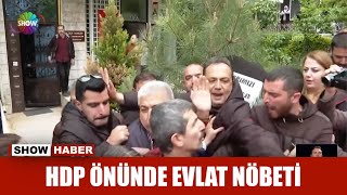 HDP önünde evlat nöbeti Resimi