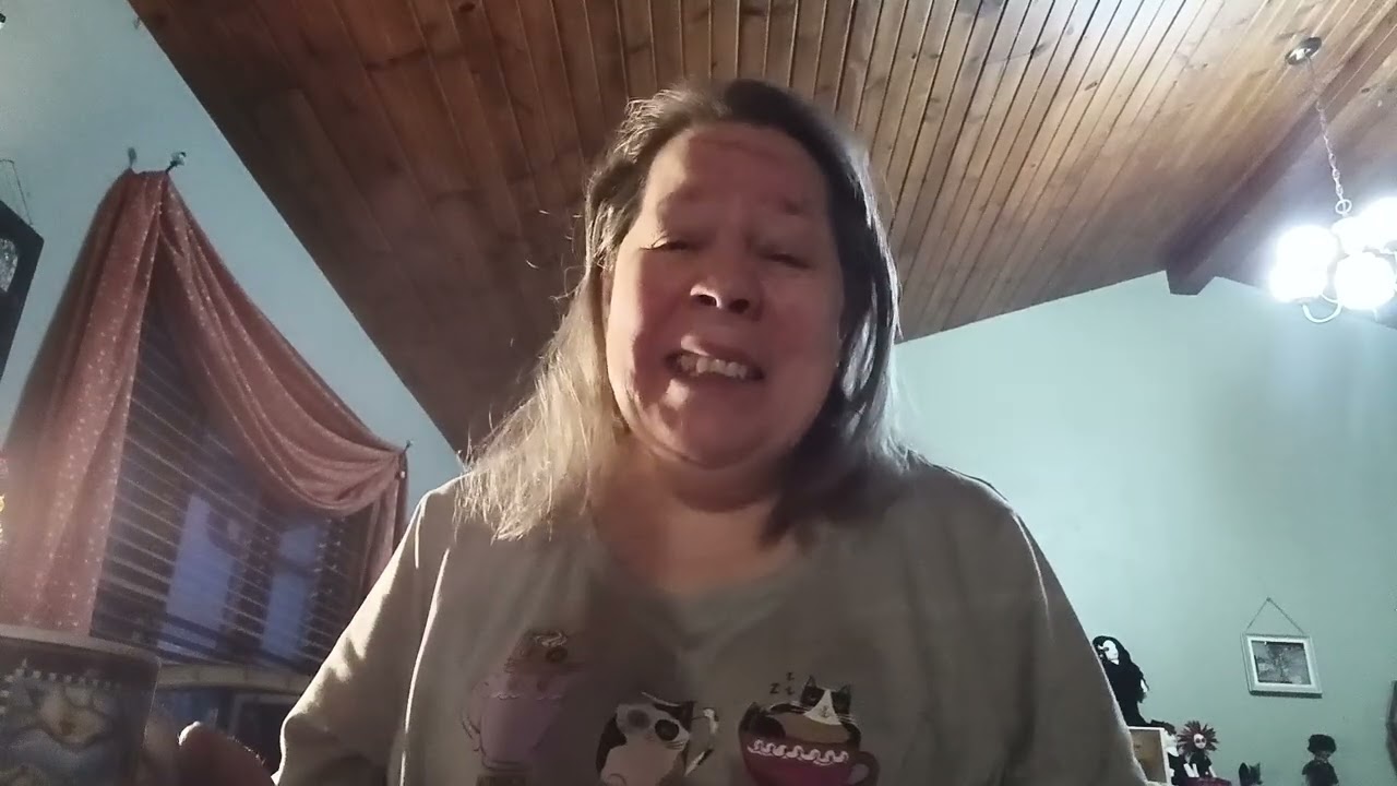 GOTHMAS 2025 DAY 24 TEAS OF REVIEWS PAST HUBERT'S HUES PINK DRAGON TROPICAL ASSAM TEA