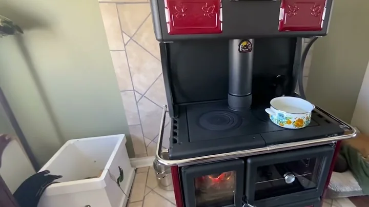 La Nordica Rosa XXL Maiolica Wood Cook Stove in Ac...