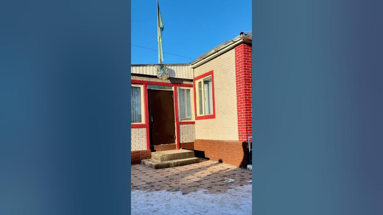 Қыз жыныстық қатынас кезінде темекі шегеді Кеудедегі тырнақтар БДСМ