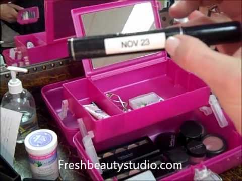 How I Organize My Makeup Bag You - How To Organize Your Makeup Bag
