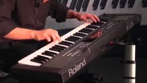 Roland E-09 Keyboard Overview