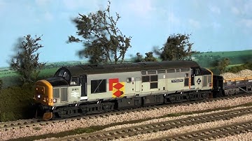 Class 37 with custom DCC sound and playable horns