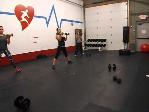 Slow eccentric Curls with Side Lunge