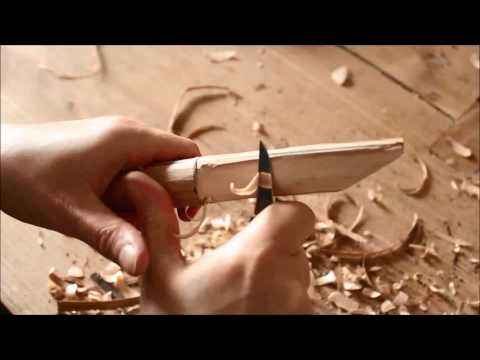 Video: Come Fare Un Coltello In Legno