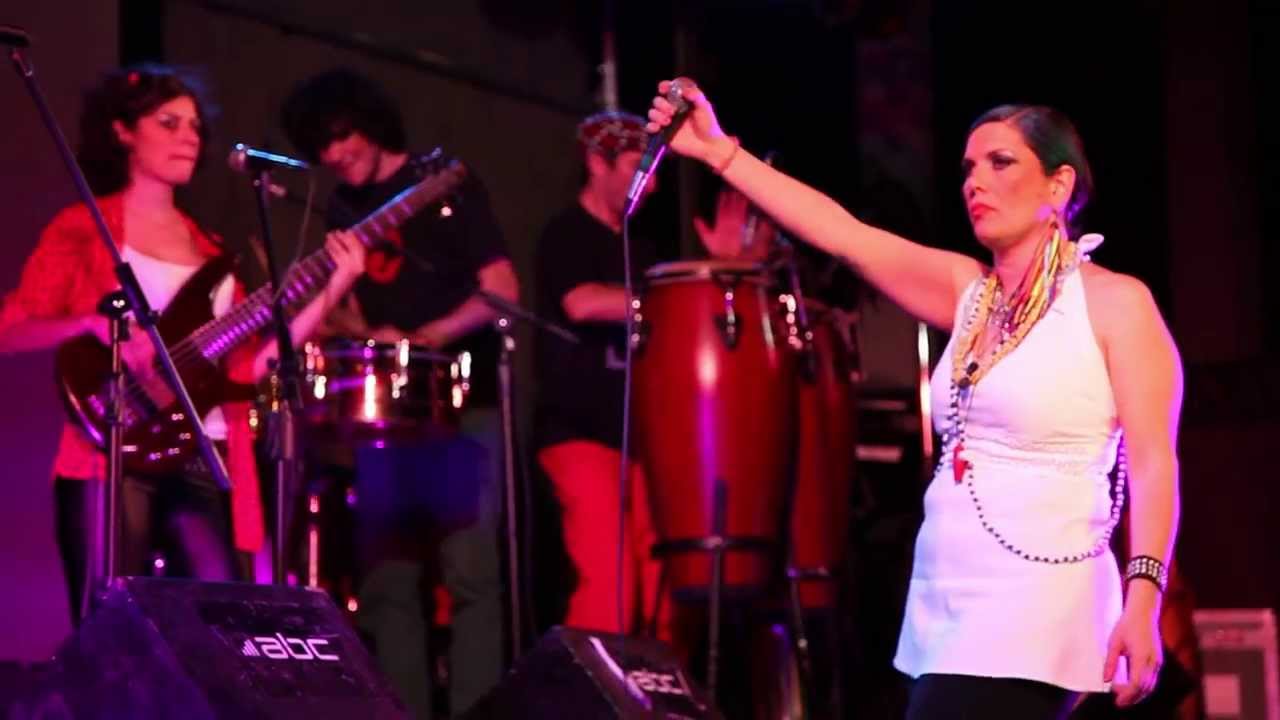 2013.**Vivi Pozzebón** Soy Tamborera HD (En Vivo). FITM Córdoba, Argentina