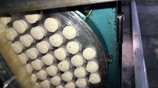 Dough ball cutting machine