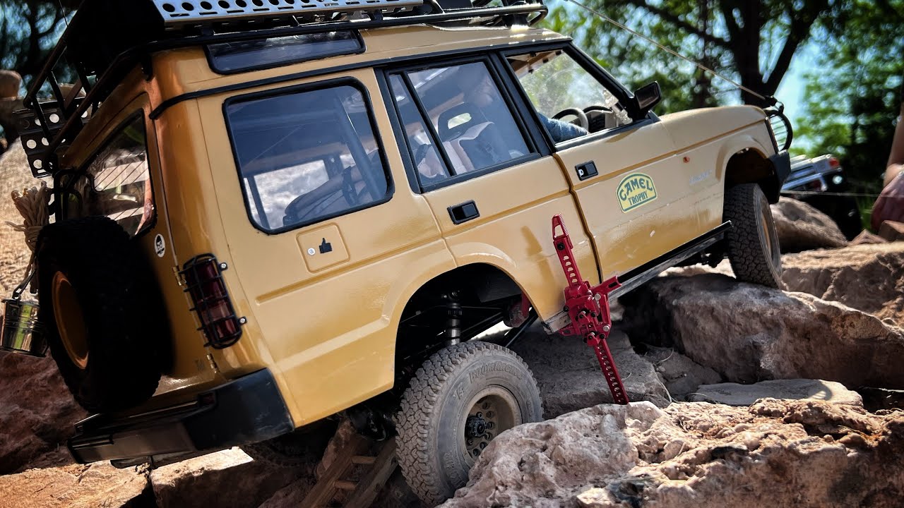 Land Rover Recovery Land Rover Discovery recovery #rc4wd #discovery #offroad #superscale # ...