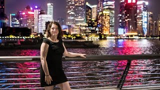 SHANGHAI BY NIGHT: SKYSCRAPERS & THE BUND ROOFTOP BAR! (China Vlog 2019 上海)