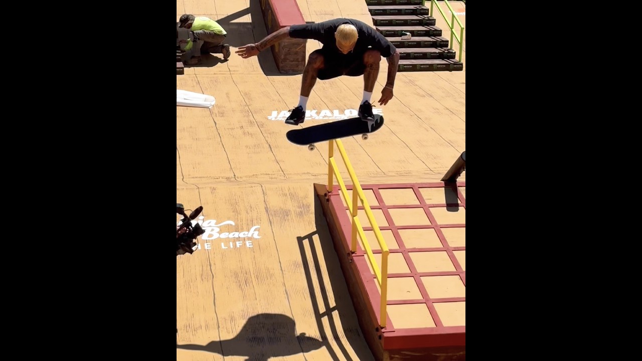 Frontside Flip on a boat! #skateboarding