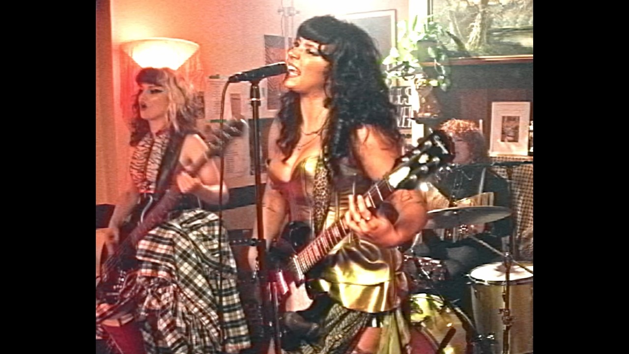 Watch PUBLIC FIGURES - HONEYCOMB (LIVE FROM THE BEDROOM) on YouTube Watch PUBLIC FIGURES - HONEYCOMB (LIVE FROM THE BEDROOM) on YouTube