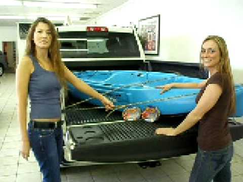 Kayak Tie Down. Girls tying kayak in truck. - YouTube