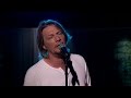 Tommy Nilsson sjunger sin favoritlåt Tell Me Father - Malou Efter tio (TV4)
