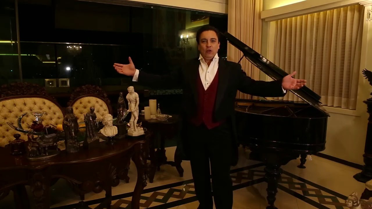 Gianni Schicchi Si Corre Dal Notaio