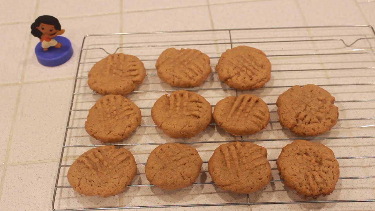 3.5 Ingredient Peanut Butter Cookies | Yan Can Sorta Cook