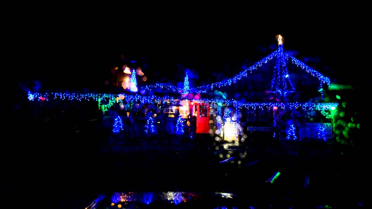Christmas House Gatlinburg Tennessee " Jingle Bells" YouTube