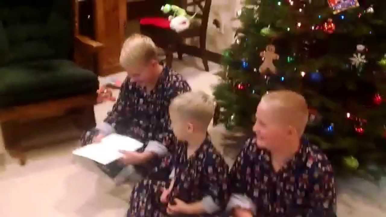 Kids get Disneyland Christmas surprise