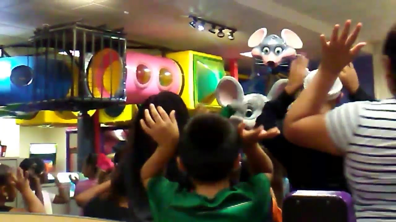 Chuck E Cheese Dance And Ticket Splash Youtube Gambaran