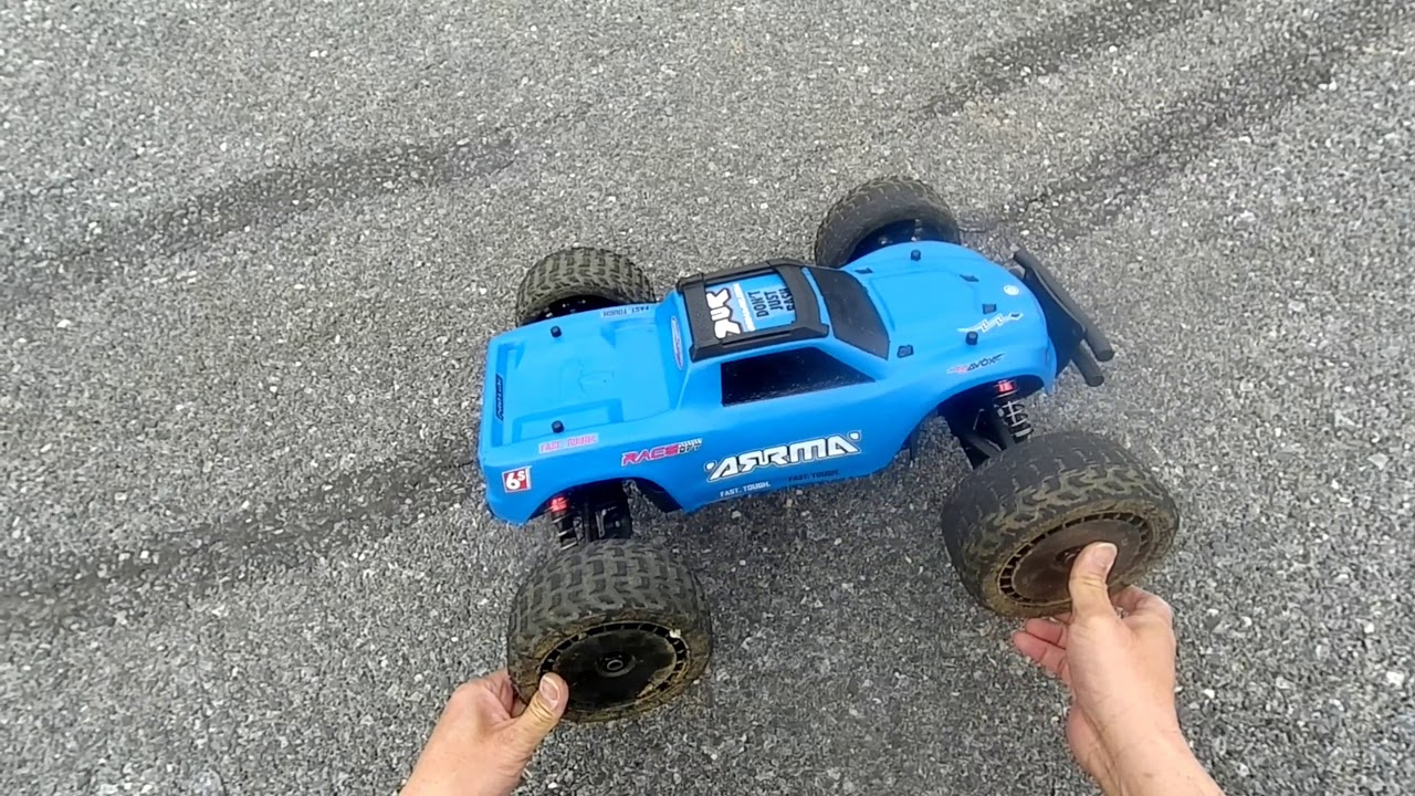 Arrma Senton 6s BLX. Truckified/ Hybrid build. Rip it up.