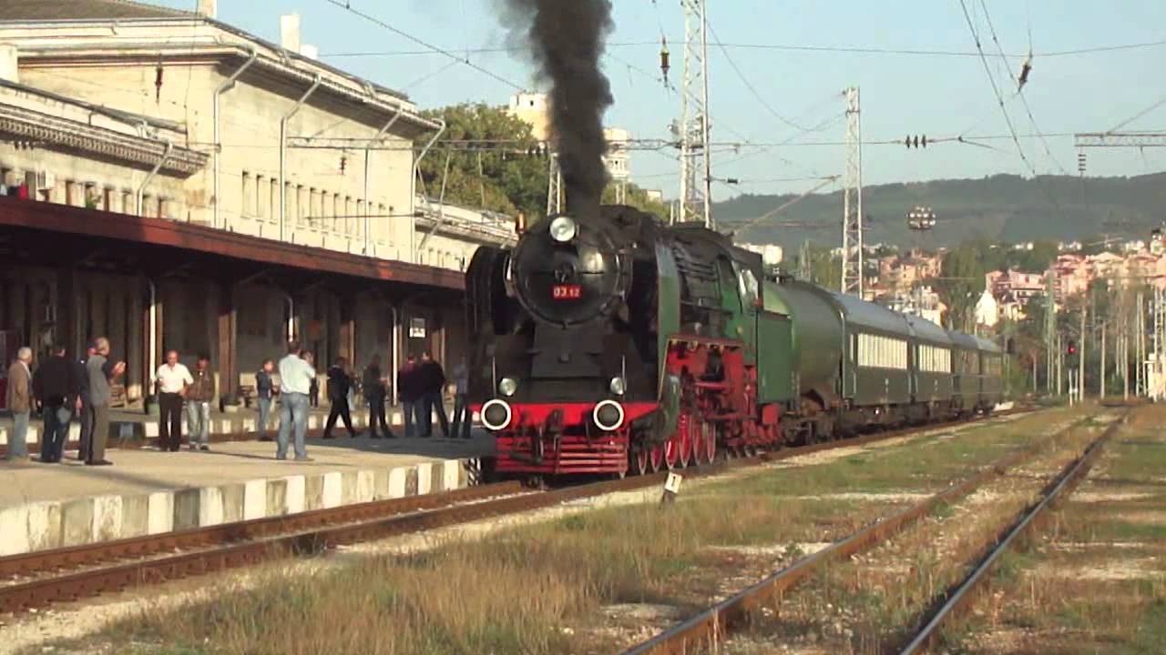 Steam locomotive Парен локомотив 03 12 с Корона експрес