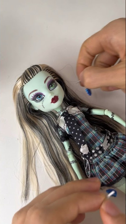 MAQUIAGEM BONECA MONSTER HIGH - FRANKIE STEIN - MAQUIAGEM ARTÍSTICA 