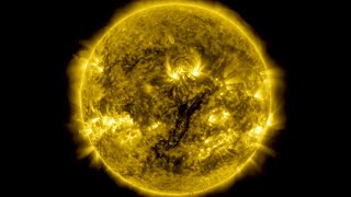 What the SUN looks like over 10 years (NASA time lapse)