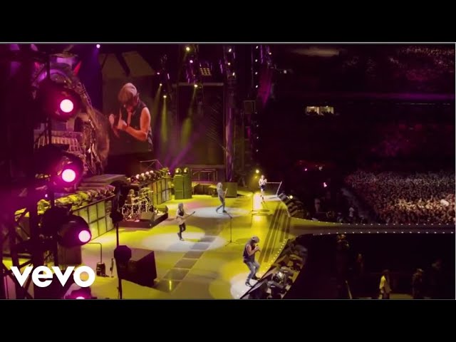 AC/DC - You Shook Me All Night Long (Live At River Plate, December 2009) AC/DC - You Shook Me All Night Long (Live At River Plate, December 2009)