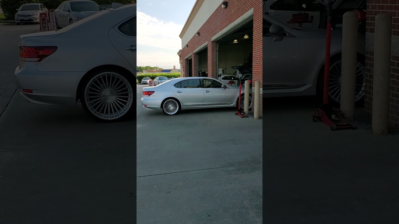 lexus LS460 on 22s