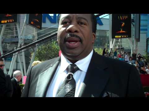 Phyllis Smith and Leslie David Baker at the 2010 Emmy Awards