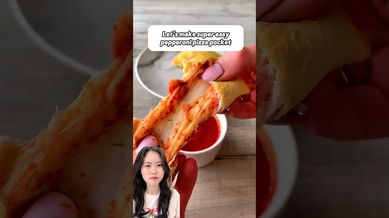 Super easy pizza pocket from @FitwaffleKitchen #shorts